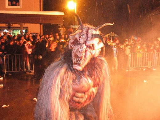 奧地利鹽礦區康普薩夫惡魔祭